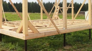Сарай на винтовых сваях или хозблок на сваях Печора цена от 2498 руб. / шт.